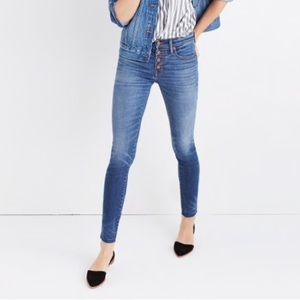 Madewell • high rise skinny jeans button through